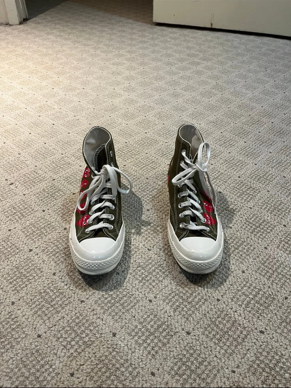 Converse Comme des Garçons Play x Chuck 70 Ні Top Multi Heart Sneakers. - Picture 3 of 10